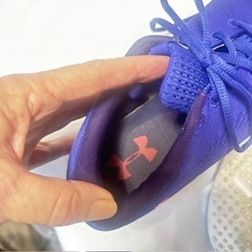Under Armour Pursuit Purple Pink Running Shoes Womens 6.5 Sneakers 3021969-500 - Picture 2 of 8